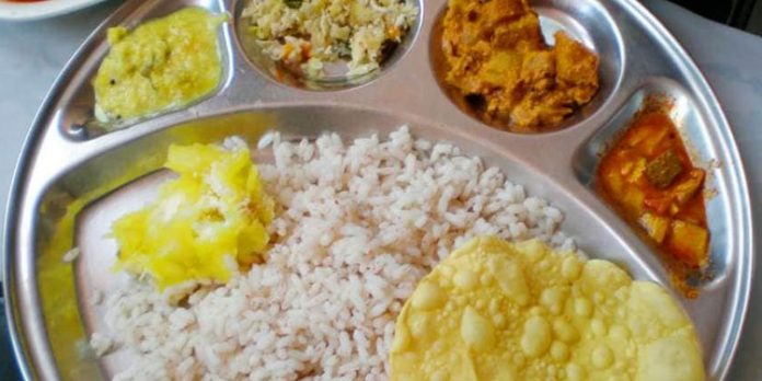 ഉച്ചഭക്ഷണത്തിന് ഫണ്ടില്ല; പ്രൈമറി സ്കൂൾ പ്രധാനാധ്യാപകർ നെട്ടോട്ടത്തിൽ ഉച്ചഭക്ഷണത്തിന് ഫണ്ടില്ല; പ്രൈമറി സ്കൂൾ പ്രധാനാധ്യാപകർ നെട്ടോട്ടത്തിൽ