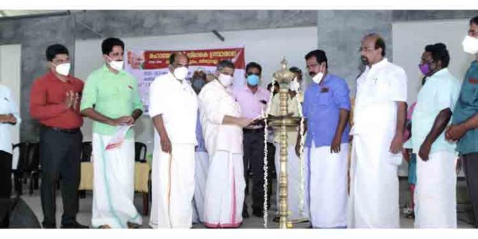 ഉന്നത വിജയം നേടിയ സ്കൂളുകളെയും വിദ്യാര്ത്ഥികളെയും അനുമോദിച്ചു ഉന്നത വിജയം നേടിയ സ്കൂളുകളെയും വിദ്യാര്ത്ഥികളെയും അനുമോദിച്ചു
