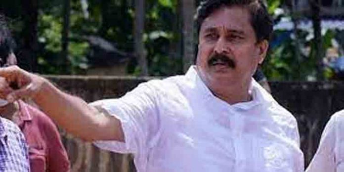 കായിക താരങ്ങള്ക്ക് ജോലി നല്കുമെന്ന് ഉറപ്പ് നല്കി കായിക മന്ത്രി കായിക താരങ്ങള്ക്ക് ജോലി നല്കുമെന്ന് ഉറപ്പ് നല്കി കായിക മന്ത്രി
