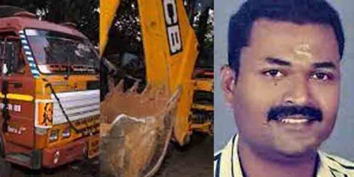 ഗൃഹനാഥനെ അടിച്ചു കൊന്ന കേസ് : കുറ്റപത്രത്തിന്മേല് വാദം ബോധിപ്പിക്കാന് കോടതി ഉത്തരവ് ഗൃഹനാഥനെ അടിച്ചു കൊന്ന കേസ് : കുറ്റപത്രത്തിന്മേല് വാദം ബോധിപ്പിക്കാന് കോടതി ഉത്തരവ്