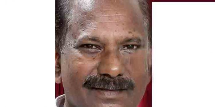 എസ്.എന്.ഡി.പി നേതൃത്വത്തെ പ്രതിസന്ധിയിലാക്കി വീണ്ടും തൂങ്ങി മരണം ; പുറക്കാട് ശാഖാസെക്രട്ടറി യോഗം ഓഫീസില് തൂങ്ങി മരിച്ച നിലയില് എസ്.എന്.ഡി.പി നേതൃത്വത്തെ പ്രതിസന്ധിയിലാക്കി വീണ്ടും തൂങ്ങി മരണം ; പുറക്കാട് ശാഖാസെക്രട്ടറി യോഗം ഓഫീസില് തൂങ്ങി മരിച്ച നിലയില്