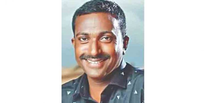 എസ്.ഡി.പി.ഐ. നേതാവിനെ വെട്ടിക്കൊന്നു ; അക്രമിസംഘം എത്തിയത് കാറില് എസ്.ഡി.പി.ഐ. നേതാവിനെ വെട്ടിക്കൊന്നു ; അക്രമിസംഘം എത്തിയത് കാറില്