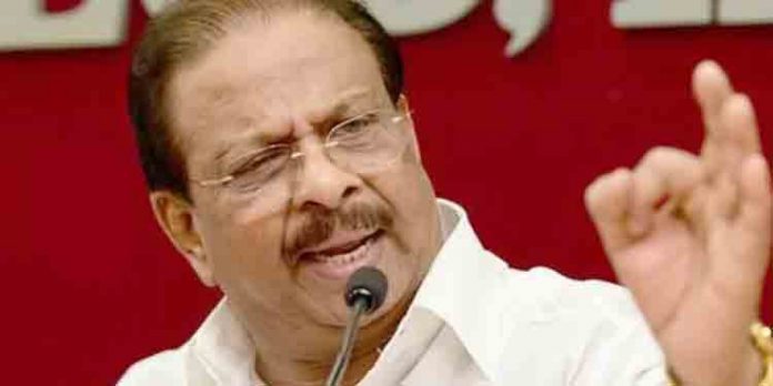 വീണ്ടും വിവാദ പരാമർശം ; കേരളം ഭരിക്കുന്നത് ശവംതീനി മുഖ്യമന്ത്രിയാണെന്ന് കെ സുധാകരന് വീണ്ടും വിവാദ പരാമർശം ; കേരളം ഭരിക്കുന്നത് ശവംതീനി മുഖ്യമന്ത്രിയാണെന്ന് കെ സുധാകരന്