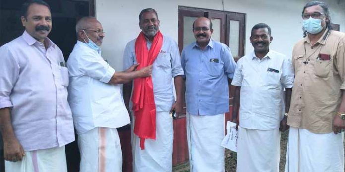 മന്ത്രി പി പ്രസാദിന് സിപിഐ റാന്നി മണ്ഡലം കമ്മറ്റി സ്വീകരണം നല്കി മന്ത്രി പി പ്രസാദിന് സിപിഐ റാന്നി മണ്ഡലം കമ്മറ്റി സ്വീകരണം നല്കി