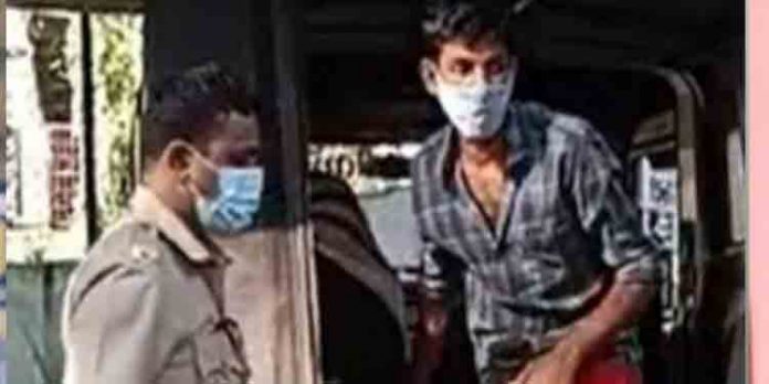 സ്ത്രീകളുടെ കുളിമുറി ദൃശ്യങ്ങള് ഒളിക്യാമറയില് പകര്ത്തിയ സംഭവത്തില് യുവാവ് അറസ്റ്റില് സ്ത്രീകളുടെ കുളിമുറി ദൃശ്യങ്ങള് ഒളിക്യാമറയില് പകര്ത്തിയ സംഭവത്തില് യുവാവ് അറസ്റ്റില്