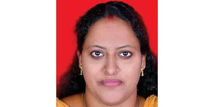 വീട്ടമ്മ കിണറ്റില് ചാടി ആത്മഹത്യ ചെയ്തു വീട്ടമ്മ കിണറ്റില് ചാടി ആത്മഹത്യ ചെയ്തു