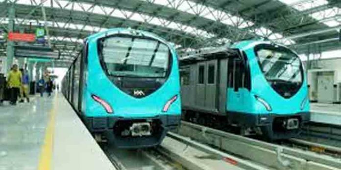കൊച്ചി മെട്രോ സ്റ്റേഷന് : വാഹന പാര്ക്കിങ്ങിന് നൂതന സംവിധാനം വരുന്നു കൊച്ചി മെട്രോ സ്റ്റേഷന് : വാഹന പാര്ക്കിങ്ങിന് നൂതന സംവിധാനം വരുന്നു