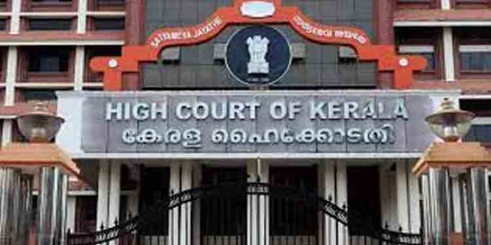 കേരള ബാര് കൗണ്സില് അഴിമതി ; സിബിഐ അന്വേഷണത്തിന് ഉത്തരവിട്ട് ഹൈക്കോടതി കേരള ബാര് കൗണ്സില് അഴിമതി ; സിബിഐ അന്വേഷണത്തിന് ഉത്തരവിട്ട് ഹൈക്കോടതി