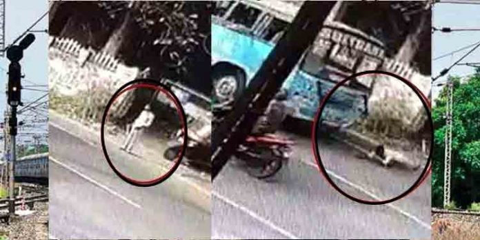 ബസിനു മുന്നില് ചാടി ആത്മഹത്യയ്ക്ക് ശ്രമിച്ച അന്യസംസ്ഥാന തൊഴിലാളിക്ക് ഗുരുതര പരുക്ക് ബസിനു മുന്നില് ചാടി ആത്മഹത്യയ്ക്ക് ശ്രമിച്ച അന്യസംസ്ഥാന തൊഴിലാളിക്ക് ഗുരുതര പരുക്ക്