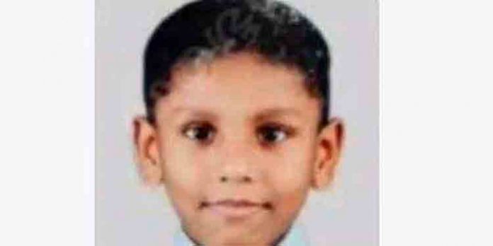 വിറകുപുരയുടെ ഭിത്തി ഇടിഞ്ഞു തലയില് വീണ് എട്ടുവയസ്സുകാരന് മരിച്ചു വിറകുപുരയുടെ ഭിത്തി ഇടിഞ്ഞു തലയില് വീണ് എട്ടുവയസ്സുകാരന് മരിച്ചു