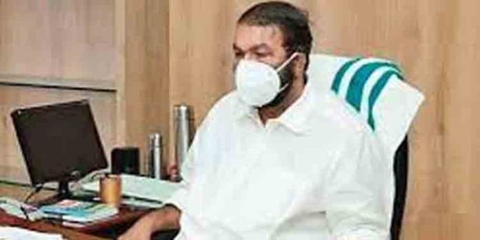 സംസ്ഥാനത്ത് എസ്എസ്എൽസി – പ്ലസ് ടു പരീക്ഷാ തീയതികൾ പ്രഖ്യാപിച്ചു സംസ്ഥാനത്ത് എസ്എസ്എൽസി – പ്ലസ് ടു പരീക്ഷാ തീയതികൾ പ്രഖ്യാപിച്ചു