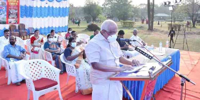 ഡാമില് മിനി ജലവൈദ്യുത പദ്ധതി ആരംഭിക്കും : മന്ത്രി കെ.കൃഷ്ണന്കുട്ടി ഡാമില് മിനി ജലവൈദ്യുത പദ്ധതി ആരംഭിക്കും : മന്ത്രി കെ.കൃഷ്ണന്കുട്ടി