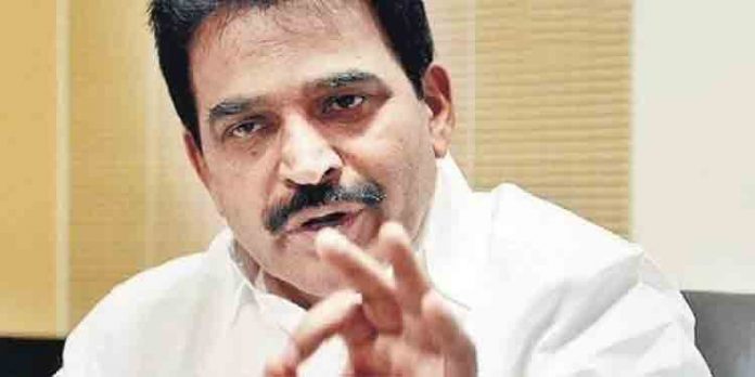 കോണ്ഗ്രസിന്റെ മതേതരത്വത്തില് വെള്ളം ചേര്ത്ത് സിപിഎം രാഷ്ട്രീയ നേട്ടമുണ്ടാക്കാം എന്ന് കരുതണ്ട : കെസി.വേണുഗോപാല് കോണ്ഗ്രസിന്റെ മതേതരത്വത്തില് വെള്ളം ചേര്ത്ത് സിപിഎം രാഷ്ട്രീയ നേട്ടമുണ്ടാക്കാം എന്ന് കരുതണ്ട : കെസി.വേണുഗോപാല്