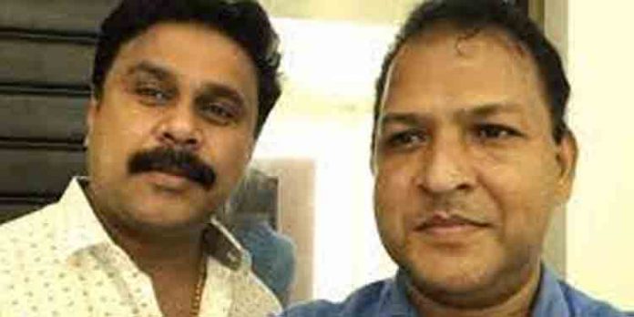 സംവിധായകന് ബാലചന്ദ്രകുമാറിന് എന്തുതരം സുരക്ഷയാണ് ഉറപ്പാക്കിയിട്ടുള്ളതെന്നും ഡബ്ല്യു.സി.സി സംവിധായകന് ബാലചന്ദ്രകുമാറിന് എന്തുതരം സുരക്ഷയാണ് ഉറപ്പാക്കിയിട്ടുള്ളതെന്നും ഡബ്ല്യു.സി.സി