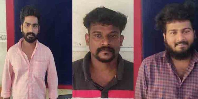 ആലപ്പുഴയില് വെട്ടുകത്തിയുമായി കാറില് കറങ്ങി നടന്ന ഗുണ്ടാ സംഘം അറസ്റ്റില് ആലപ്പുഴയില് വെട്ടുകത്തിയുമായി കാറില് കറങ്ങി നടന്ന ഗുണ്ടാ സംഘം അറസ്റ്റില്
