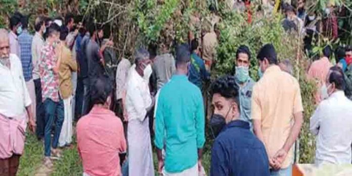 അമ്പലവയൽ കൊലപാതകം ; ആയുധങ്ങൾ കണ്ടെടുത്തു അമ്പലവയൽ കൊലപാതകം ; ആയുധങ്ങൾ കണ്ടെടുത്തു