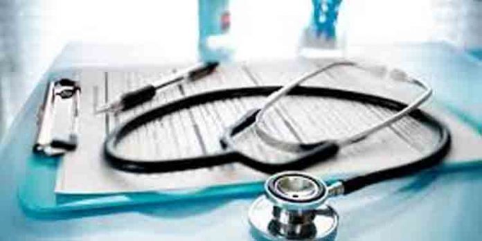 പൊള്ളലേറ്റ് ഗുരുതരാവസ്ഥയിലെത്തിയ കുഞ്ഞിന് ചികിത്സ വൈകിയ സംഭവം ; രണ്ട് ഡോക്ടർമാരെയും നഴ്സിനെയും സസ്പെൻഡ് ചെയ്തു പൊള്ളലേറ്റ് ഗുരുതരാവസ്ഥയിലെത്തിയ കുഞ്ഞിന് ചികിത്സ വൈകിയ സംഭവം ; രണ്ട് ഡോക്ടർമാരെയും നഴ്സിനെയും സസ്പെൻഡ് ചെയ്തു