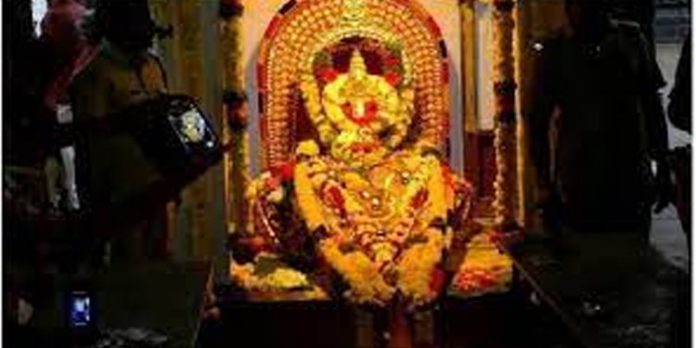 ശബരിമല ; തങ്ക അങ്കി രഥഘോഷയാത്ര പുറപ്പെട്ടു ശബരിമല ; തങ്ക അങ്കി രഥഘോഷയാത്ര പുറപ്പെട്ടു