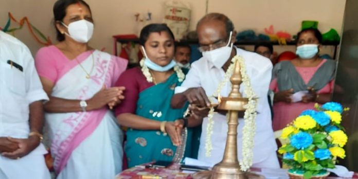 കാര്ഷിക കര്മ്മ സേന വിപണന കേന്ദ്രം ഉദ്ഘാടനം ചെയ്തു കാര്ഷിക കര്മ്മ സേന വിപണന കേന്ദ്രം ഉദ്ഘാടനം ചെയ്തു
