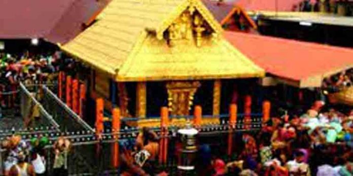 കോവിഡ് നിയന്ത്രണം ; ശരംകുത്തി വഴി കടത്തി വിടുന്നില്ല – ആല്ത്തറയില് ശരം തറയ്ക്കാന് സാധിക്കുന്നില്ലെന്ന് അയ്യപ്പന്മാര് കോവിഡ് നിയന്ത്രണം ; ശരംകുത്തി വഴി കടത്തി വിടുന്നില്ല – ആല്ത്തറയില് ശരം തറയ്ക്കാന് സാധിക്കുന്നില്ലെന്ന് അയ്യപ്പന്മാര്
