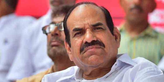 കോടിയേരി ബാലകൃഷ്ണൻ കൊല്ലപ്പെട്ട പാർട്ടി ലോക്കൽ സെക്രട്ടറി സന്ദീപ് കുമാറിന്റെ വീട് ഇന്ന് സന്ദർശിക്കും കോടിയേരി ബാലകൃഷ്ണൻ കൊല്ലപ്പെട്ട പാർട്ടി ലോക്കൽ സെക്രട്ടറി സന്ദീപ് കുമാറിന്റെ വീട് ഇന്ന് സന്ദർശിക്കും