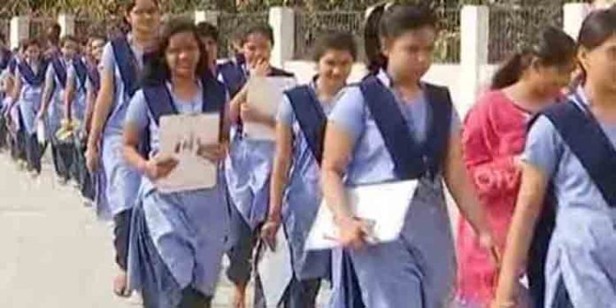സംസ്ഥാനത്തെ 180 ഹയര് സെക്കന്ഡറി സ്കൂളുകളില് പ്രിന്സിപ്പല്മാരില്ല സംസ്ഥാനത്തെ 180 ഹയര് സെക്കന്ഡറി സ്കൂളുകളില് പ്രിന്സിപ്പല്മാരില്ല