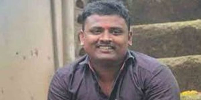 സഞ്ജിത്ത് കൊലപാതകം ; പ്രതികള്ക്കായി പോലീസ് ലുക്കൗട്ട് നോട്ടീസ് പുറത്തിറക്കി സഞ്ജിത്ത് കൊലപാതകം ; പ്രതികള്ക്കായി പോലീസ് ലുക്കൗട്ട് നോട്ടീസ് പുറത്തിറക്കി