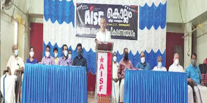 കലാലയങ്ങളില് വളരേണ്ടത് ജനാധിപത്യത്തിന്റെ സന്ദേശം ; മുല്ലക്കര കലാലയങ്ങളില് വളരേണ്ടത് ജനാധിപത്യത്തിന്റെ സന്ദേശം ; മുല്ലക്കര