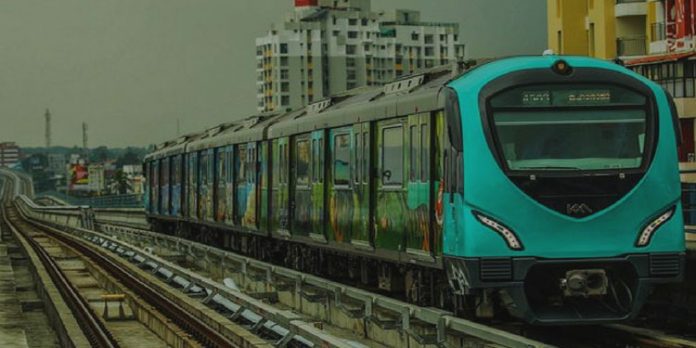 ഒപ്പന മുതൽ നാടൻപാട്ട് വരെ ; പുതുവര്ഷ ആഘോഷത്തിന് വിപുലമായ പരിപാടികളുമായി കൊച്ചി മെട്രോ ഒപ്പന മുതൽ നാടൻപാട്ട് വരെ ; പുതുവര്ഷ ആഘോഷത്തിന് വിപുലമായ പരിപാടികളുമായി കൊച്ചി മെട്രോ
