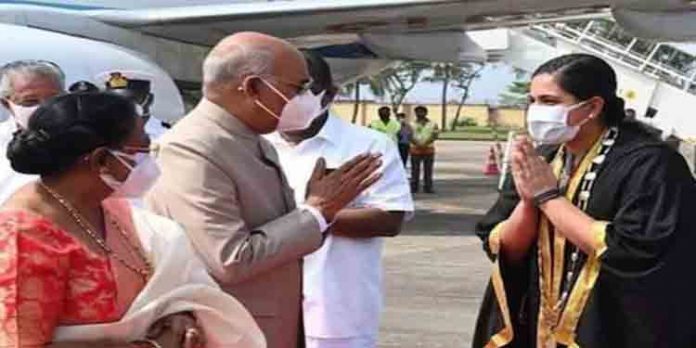 രാഷ്ട്രപതിയുടെ വാഹന വ്യൂഹത്തില് മേയറുടെ വാഹനം – ശുചിമുറിയില് വെള്ളമില്ല ; അന്വേഷണം രാഷ്ട്രപതിയുടെ വാഹന വ്യൂഹത്തില് മേയറുടെ വാഹനം – ശുചിമുറിയില് വെള്ളമില്ല ; അന്വേഷണം