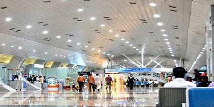 റഷ്യയിൽ നിന്ന് കേരളത്തിൽ മടങ്ങിയെത്തിയ ഒരാൾക്ക് കൂടി കൊവിഡ് ; ജനിതക പരിശോധന നടത്തുന്നു റഷ്യയിൽ നിന്ന് കേരളത്തിൽ മടങ്ങിയെത്തിയ ഒരാൾക്ക് കൂടി കൊവിഡ് ; ജനിതക പരിശോധന നടത്തുന്നു