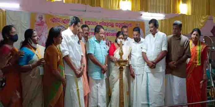 സാമൂഹ്യ മുന്നേറ്റത്തിന് വഴികാട്ടിയായ ഗുരുദേവ ദർശനങ്ങൾ പ്രചരിപ്പിക്കാൻ ഓരോരുത്തരും തയ്യാറാകണം ; മന്ത്രി ജെ. ചിഞ്ചുറാണി സാമൂഹ്യ മുന്നേറ്റത്തിന് വഴികാട്ടിയായ ഗുരുദേവ ദർശനങ്ങൾ പ്രചരിപ്പിക്കാൻ ഓരോരുത്തരും തയ്യാറാകണം ; മന്ത്രി ജെ. ചിഞ്ചുറാണി