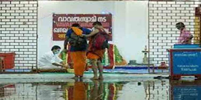 മതസൗഹാര്ദ്ദത്തിന്റെ കരുത്തുറ്റ പ്രതീകമായി വാവരുനട മതസൗഹാര്ദ്ദത്തിന്റെ കരുത്തുറ്റ പ്രതീകമായി വാവരുനട