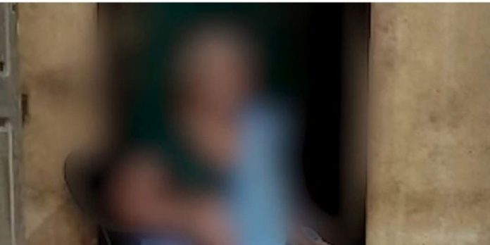 മകന് ചാരായം വാറ്റ് ഒറ്റി ; 73 വയസ്സുകാരിയെ പോക്സോ കേസിൽ കുടുക്കി പ്രതികാരം മകന് ചാരായം വാറ്റ് ഒറ്റി ; 73 വയസ്സുകാരിയെ പോക്സോ കേസിൽ കുടുക്കി പ്രതികാരം