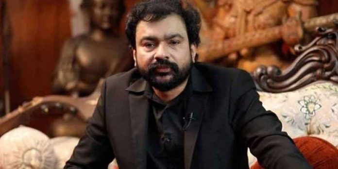 മോന്സന് കേസ് : അന്വേഷിക്കാനുറച്ച് ഇഡി ; ചോദ്യങ്ങൾക്ക് മറുപടി നൽകാതെ ക്രൈംബ്രാഞ്ച് മോന്സന് കേസ് : അന്വേഷിക്കാനുറച്ച് ഇഡി ; ചോദ്യങ്ങൾക്ക് മറുപടി നൽകാതെ ക്രൈംബ്രാഞ്ച്
