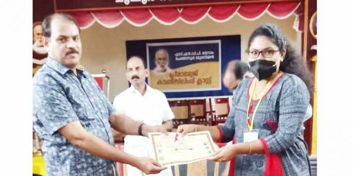 ചെങ്ങന്നൂര് എസ്.എന്.ഡി.പി.യൂണിയന്റെ ആഭിമുഖ്യത്തില് വിവാഹപൂര്വ്വ കൗണ്സിലിംഗ് ചെങ്ങന്നൂര് എസ്.എന്.ഡി.പി.യൂണിയന്റെ ആഭിമുഖ്യത്തില് വിവാഹപൂര്വ്വ കൗണ്സിലിംഗ്