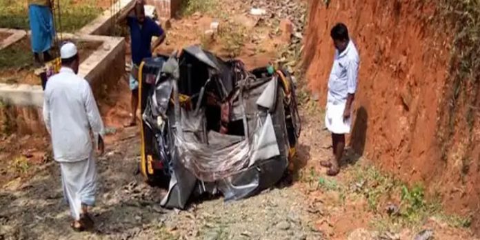 മലപ്പുറത്തെ ഓട്ടോ അപകടത്തിൽ മരണം നാലായി ; ചികിത്സയിലായിരുന്ന ഡ്രൈവർ മരിച്ചു മലപ്പുറത്തെ ഓട്ടോ അപകടത്തിൽ മരണം നാലായി ; ചികിത്സയിലായിരുന്ന ഡ്രൈവർ മരിച്ചു