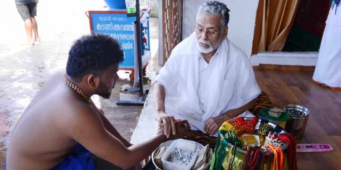 ശബരിമല നൽകുന്നത് മനുഷ്യൻ ഒന്നാണെന്ന സന്ദേശം ; അബ്ദുൽ റഷീദ് മുസ്ല്യാർ ശബരിമല നൽകുന്നത് മനുഷ്യൻ ഒന്നാണെന്ന സന്ദേശം ; അബ്ദുൽ റഷീദ് മുസ്ല്യാർ