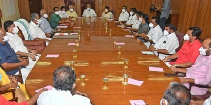 കെഎഎസ് ഉദ്യോഗസ്ഥരുടെ ശമ്പളവും ആനുകൂല്യങ്ങളും നിശ്ചയിച്ചു കെഎഎസ് ഉദ്യോഗസ്ഥരുടെ ശമ്പളവും ആനുകൂല്യങ്ങളും നിശ്ചയിച്ചു