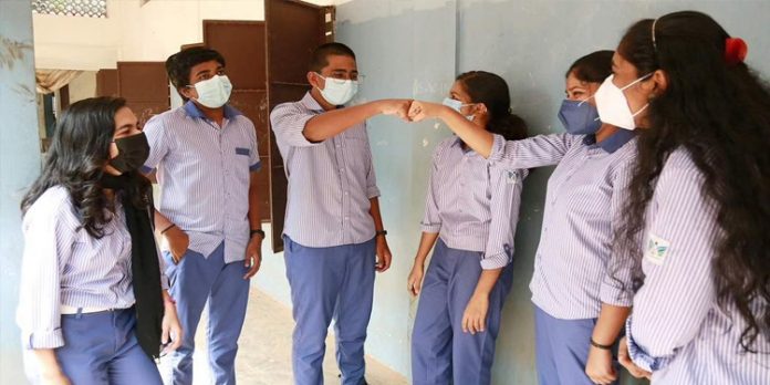 ജന്ഡര് ന്യൂട്രല് യൂണിഫോം മാതൃകാപരം : ഡിവൈഎഫ്ഐ ജന്ഡര് ന്യൂട്രല് യൂണിഫോം മാതൃകാപരം : ഡിവൈഎഫ്ഐ