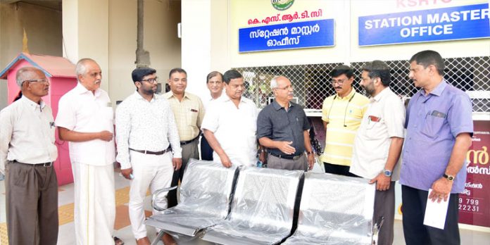 റോട്ടറി ക്ലബ് ഓഫ് പത്തനംതിട്ടയുടെ സാമൂഹ്യ സേവന പദ്ധതി ; സ്റ്റീൽ ഇരിപ്പിടങ്ങൾ നൽകി റോട്ടറി ക്ലബ് ഓഫ് പത്തനംതിട്ടയുടെ സാമൂഹ്യ സേവന പദ്ധതി ; സ്റ്റീൽ ഇരിപ്പിടങ്ങൾ നൽകി