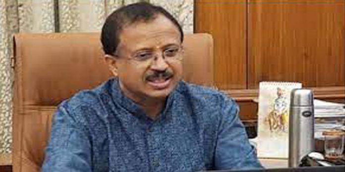 പെരിയയില് തോറ്റതിന് തിരുവല്ലയില് കണക്ക് തീര്ക്കാന് വരരുത് ; സിപിഎമ്മിനെതിരെ വി മുരളീധരന് പെരിയയില് തോറ്റതിന് തിരുവല്ലയില് കണക്ക് തീര്ക്കാന് വരരുത് ; സിപിഎമ്മിനെതിരെ വി മുരളീധരന്