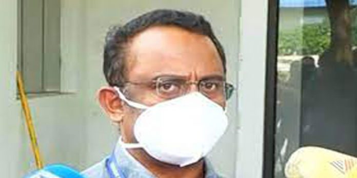 മന്ത്രിക്കൊപ്പം ഉണ്ടായിരുന്നത് കൈക്കൂലി ചോദിച്ചവര് ; വീണ്ടും ആരോപണങ്ങളുമായി ഡോ.പ്രഭുദാസ് മന്ത്രിക്കൊപ്പം ഉണ്ടായിരുന്നത് കൈക്കൂലി ചോദിച്ചവര് ; വീണ്ടും ആരോപണങ്ങളുമായി ഡോ.പ്രഭുദാസ്