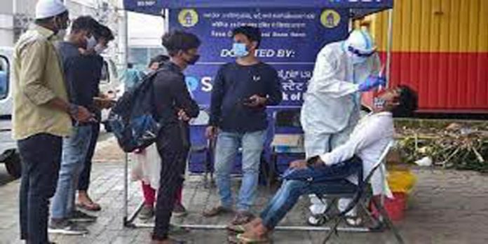 രാജ്യത്ത് പുതിയ 6822 കൊവിഡ് കേസുകള് ; 220 മരണം രാജ്യത്ത് പുതിയ 6822 കൊവിഡ് കേസുകള് ; 220 മരണം