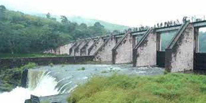ഡാം തുറന്നു – പെരിയാറിൽ ജലനിരപ്പ് കൂടി ; വണ്ടിപ്പെരിയാർ മേഖലയിൽ വെള്ളം കയറി ഡാം തുറന്നു – പെരിയാറിൽ ജലനിരപ്പ് കൂടി ; വണ്ടിപ്പെരിയാർ മേഖലയിൽ വെള്ളം കയറി