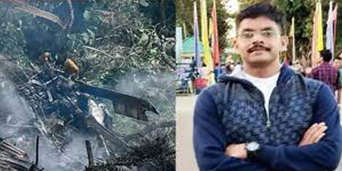 കൂനൂരിലെ സൈനിക ഹെലികോപ്റ്റർ അപകടം ; മലയാളി ജവാൻന്റെ മൃതദേഹം നാട്ടിലെത്തിക്കാൻ വൈകിയേക്കും കൂനൂരിലെ സൈനിക ഹെലികോപ്റ്റർ അപകടം ; മലയാളി ജവാൻന്റെ മൃതദേഹം നാട്ടിലെത്തിക്കാൻ വൈകിയേക്കും