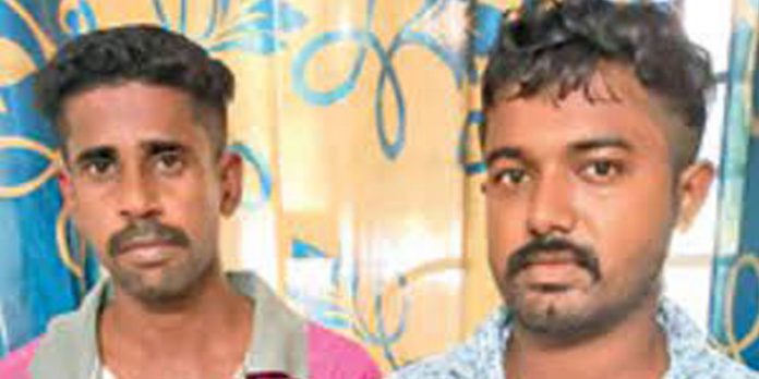 വാഹനത്തിന് സൈഡ് കൊടുക്കാത്തതിന് തര്ക്കം ; യുവാക്കളെ കുത്തിക്കൊല്ലാന് ശ്രമം ; പ്രതികള് പിടിയില് വാഹനത്തിന് സൈഡ് കൊടുക്കാത്തതിന് തര്ക്കം ; യുവാക്കളെ കുത്തിക്കൊല്ലാന് ശ്രമം ; പ്രതികള് പിടിയില്
