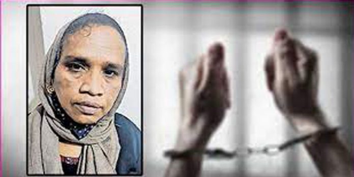 5 ലക്ഷം രൂപ ഒരാള്ക്കു വായ്പ നൽകും – പലിശ രഹിത വായ്പയെന്ന് വാഗ്ദാനം ; ഇതിൽ വീണ് ലക്ഷങ്ങൾ പോയവർ ഒട്ടേറെ… 5 ലക്ഷം രൂപ ഒരാള്ക്കു വായ്പ നൽകും – പലിശ രഹിത വായ്പയെന്ന് വാഗ്ദാനം ; ഇതിൽ വീണ് ലക്ഷങ്ങൾ പോയവർ ഒട്ടേറെ…