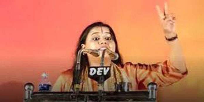 ഫോൺ വാങ്ങാതെ പശുക്കളെ രക്ഷിക്കാൻ വടിവാള് വാങ്ങി സൂക്ഷിക്കൂ ; വിശ്വഹിന്ദു പരിഷത്ത് നേതാവ് ഫോൺ വാങ്ങാതെ പശുക്കളെ രക്ഷിക്കാൻ വടിവാള് വാങ്ങി സൂക്ഷിക്കൂ ; വിശ്വഹിന്ദു പരിഷത്ത് നേതാവ്
