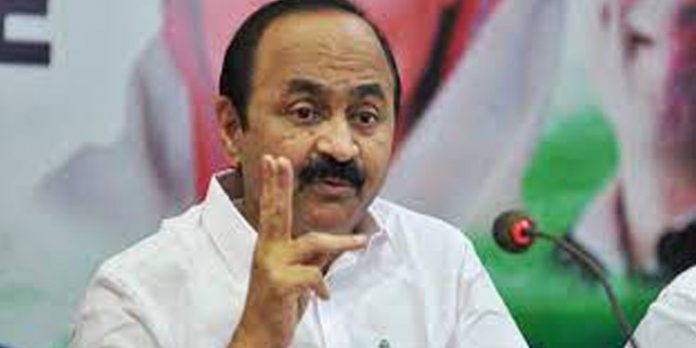 സ്ത്രീ സംരക്ഷണ സംവിധാനം കേരളത്തിൽ അപര്യാപ്തം ; സ്വയം വിമർശനം കൂടിയാണെന്നും വി.ഡി സതീശൻ സ്ത്രീ സംരക്ഷണ സംവിധാനം കേരളത്തിൽ അപര്യാപ്തം ; സ്വയം വിമർശനം കൂടിയാണെന്നും വി.ഡി സതീശൻ